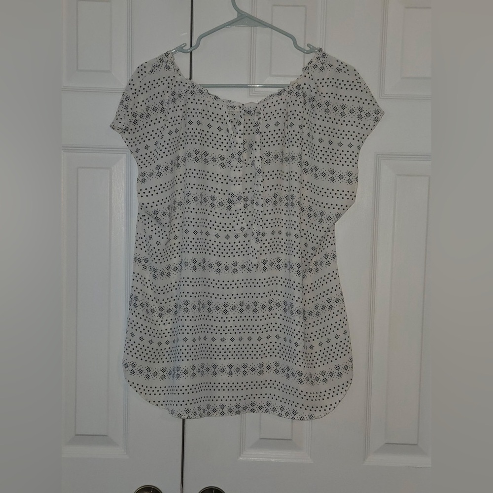 LC Lauren Conrad Black and White Blouse